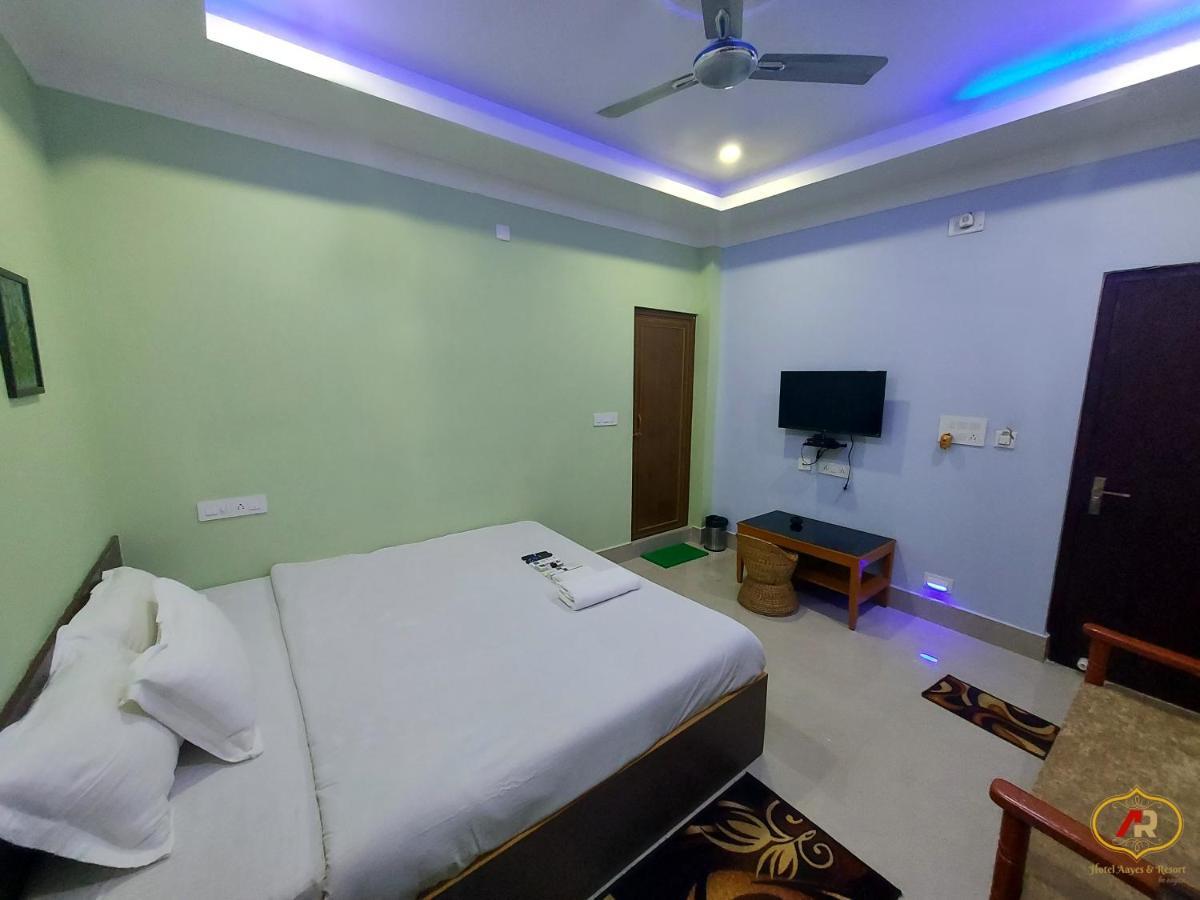 Hotel Aayes And Resort Shanti Niketan Exterior photo